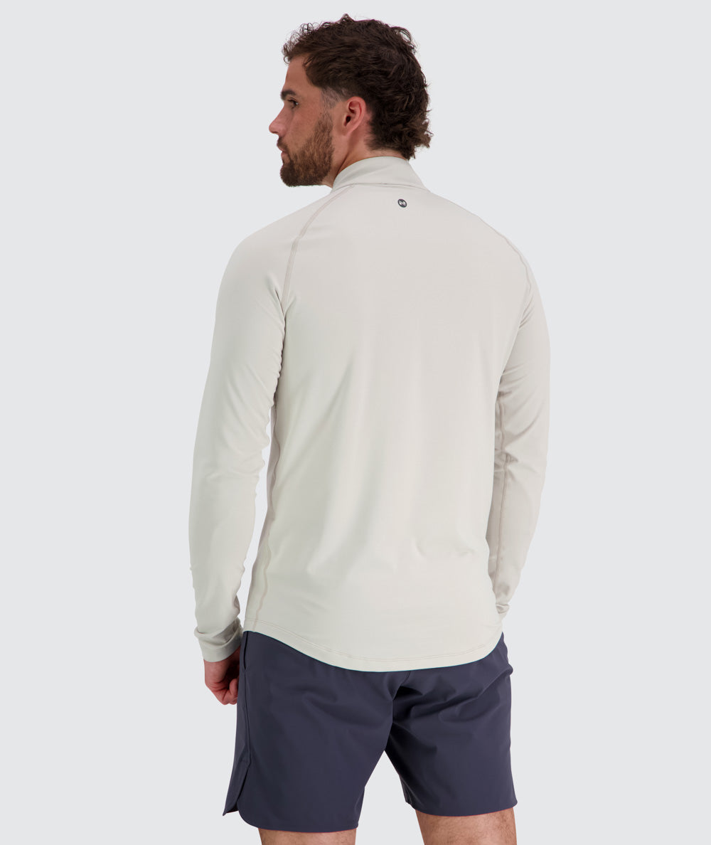 Men's light and sporty half-zip, Model 179 cm / size M#color_fog